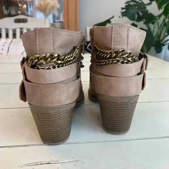 SO Womens Tan Western Chain Accent - Picture 13 of 16